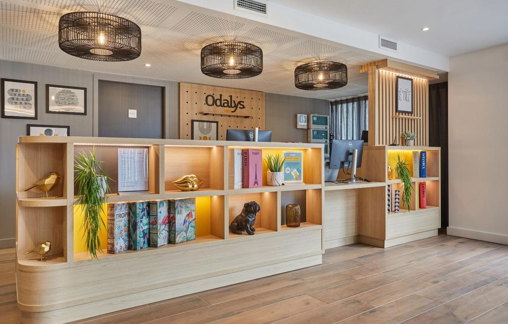 Appart'Hotel Odalys City - Nimes Arenes - Palais Des Congres Bagian luar foto